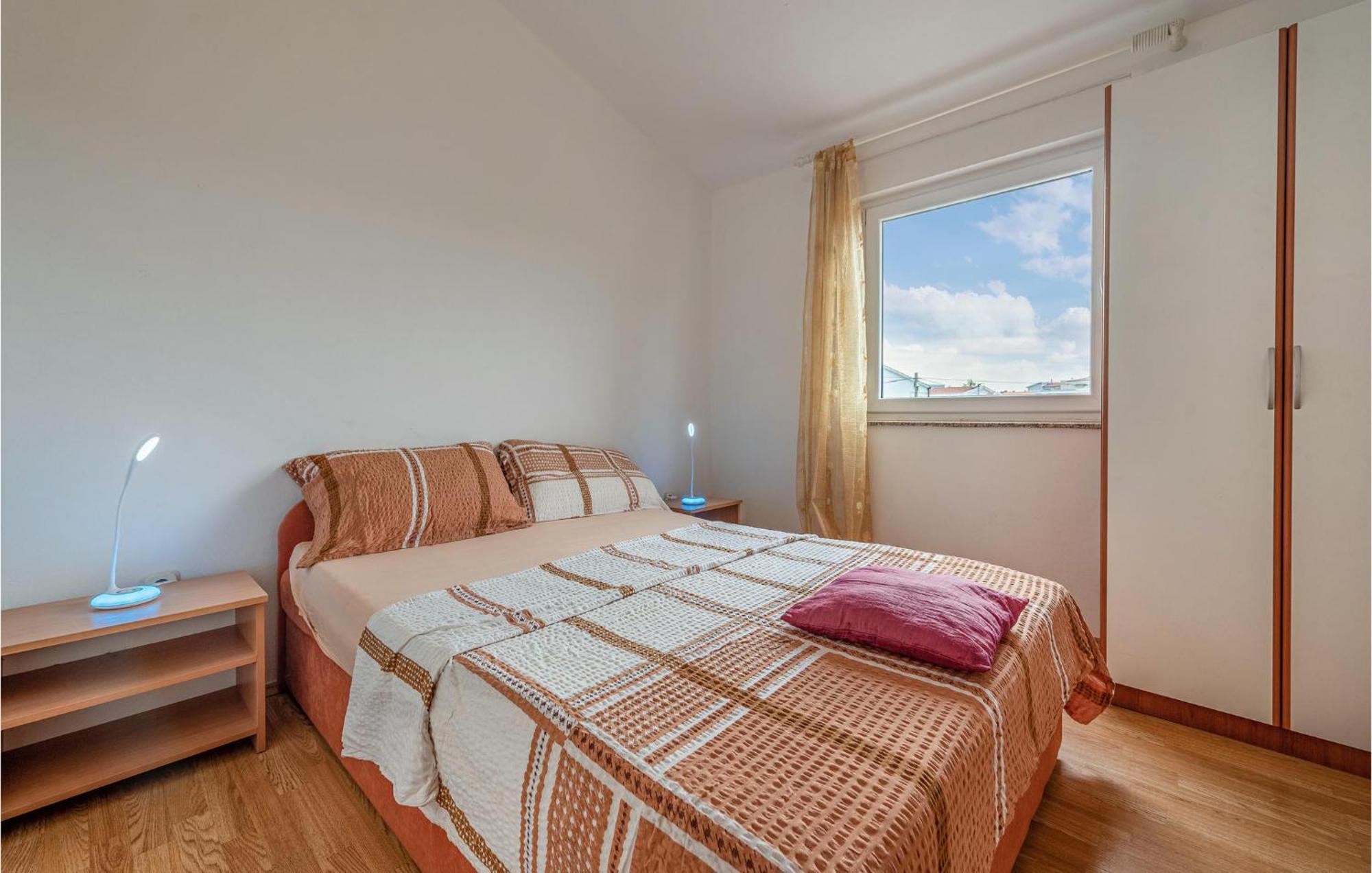 Beautiful Apartment In Vir With Wifi 외부 사진