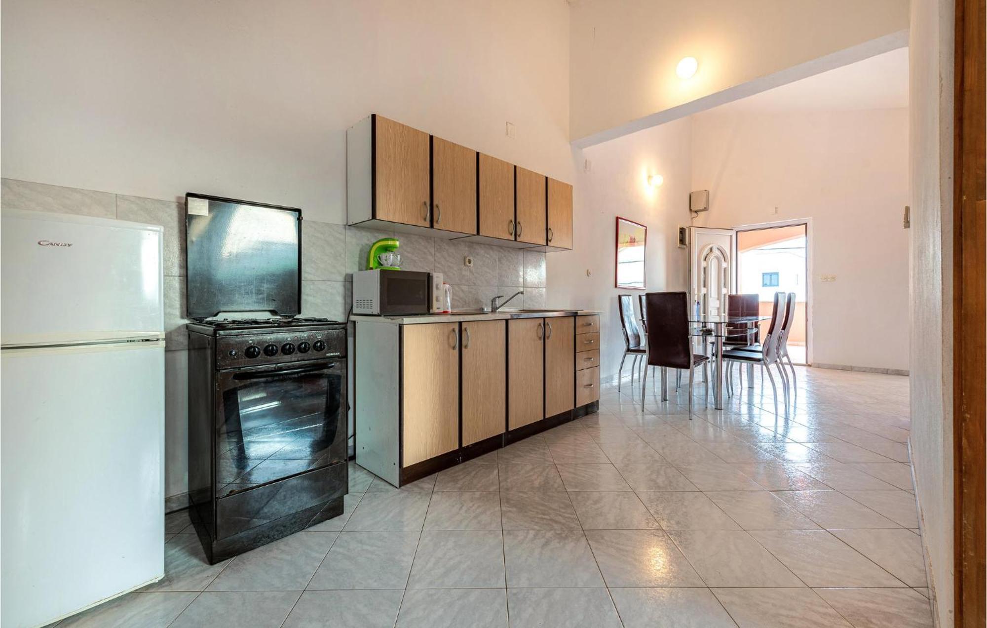 Beautiful Apartment In Vir With Wifi 외부 사진